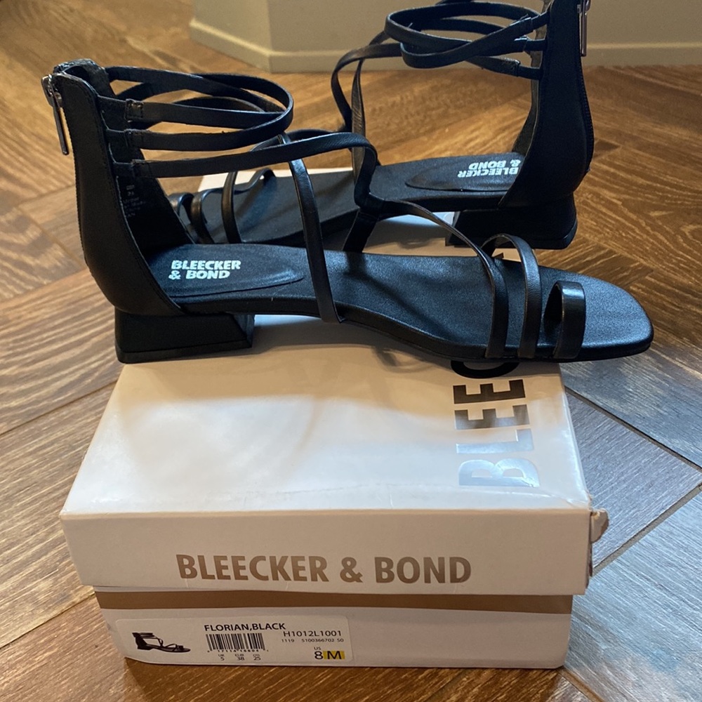 Bleecker & Bond Sandals NWB - Picture 2 of 4